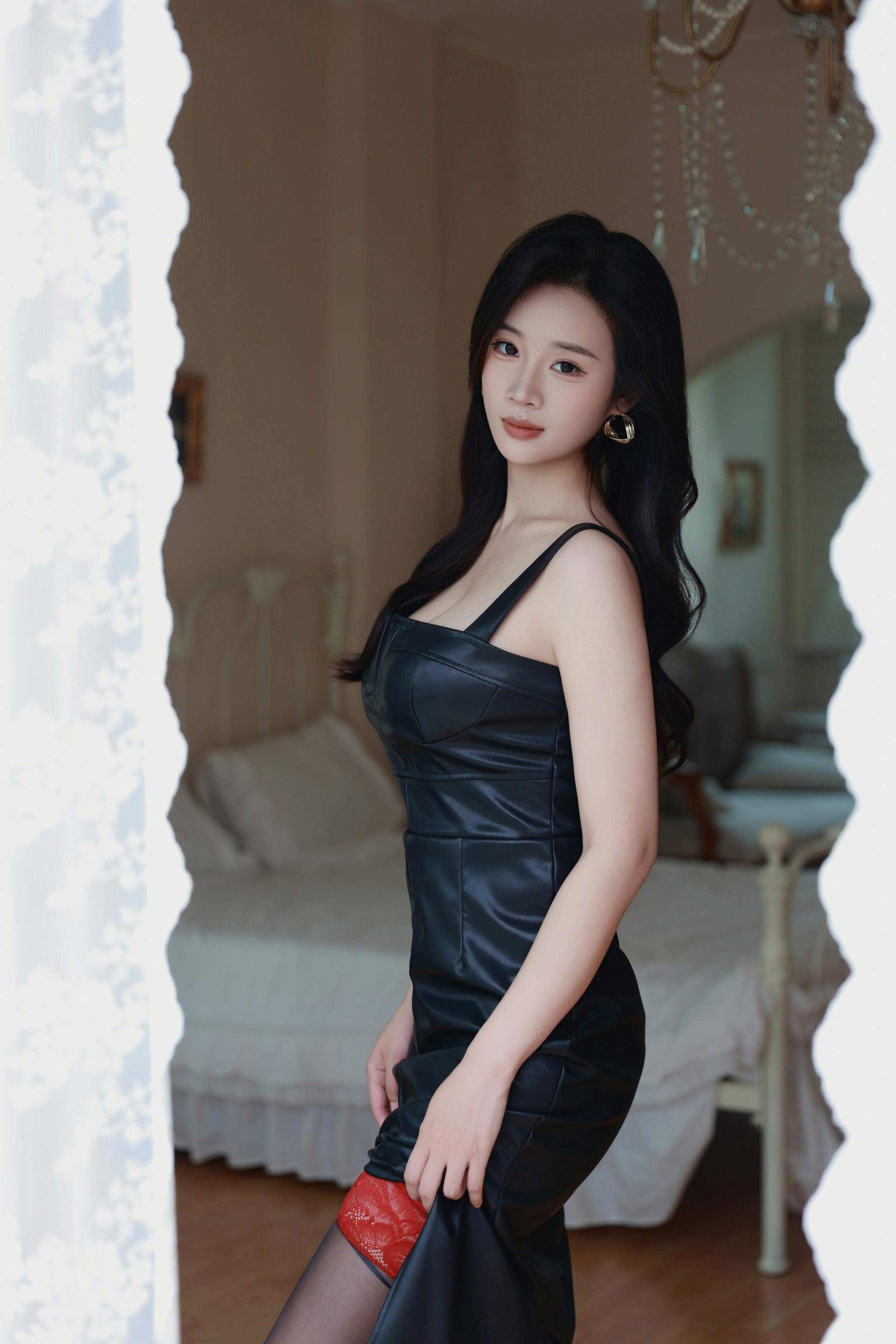 图片[1]-南乔 – NO.009 内购无水印  黑色皮裙肉色黑丝[81P]-XikXak